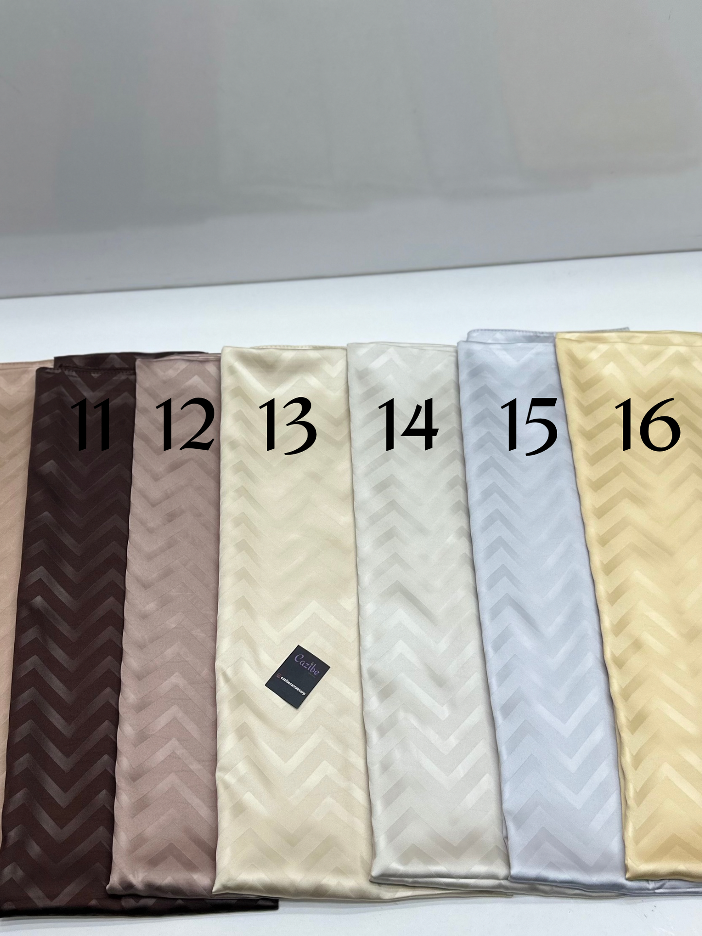 İtalyan Jakar Şal Zigzag Desen