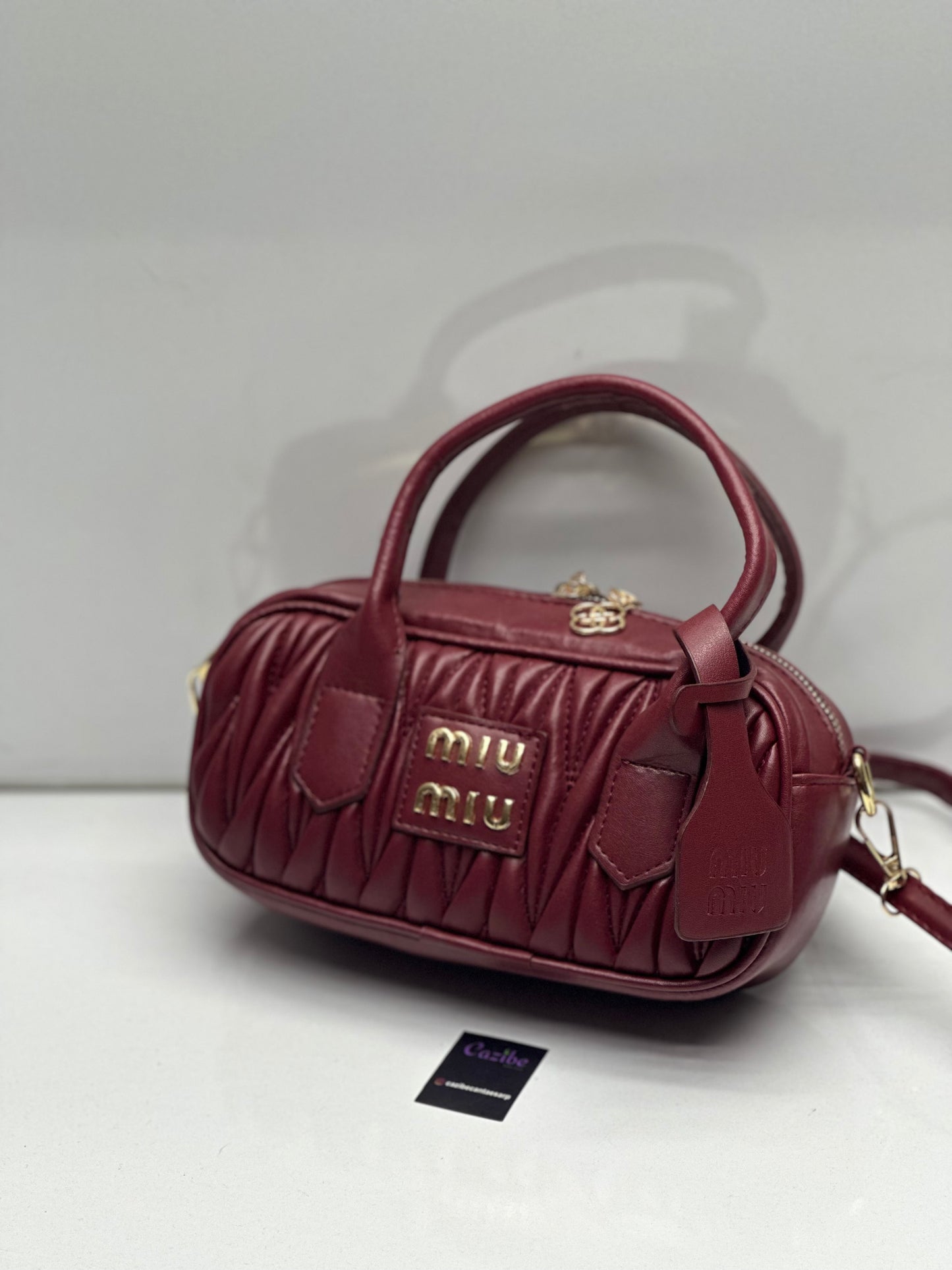 Miu Model Büzgülü Kadın Çantası