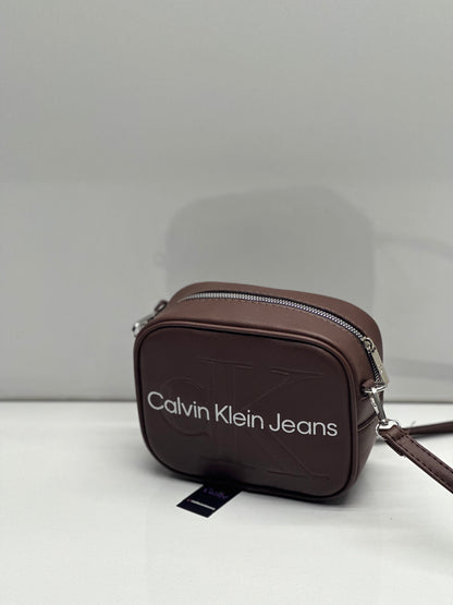 CalvinKleinJeans Model Çapraz Kadın Çanta